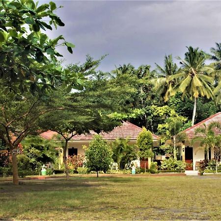 D'Batur Hotel Senggigi Exteriör bild