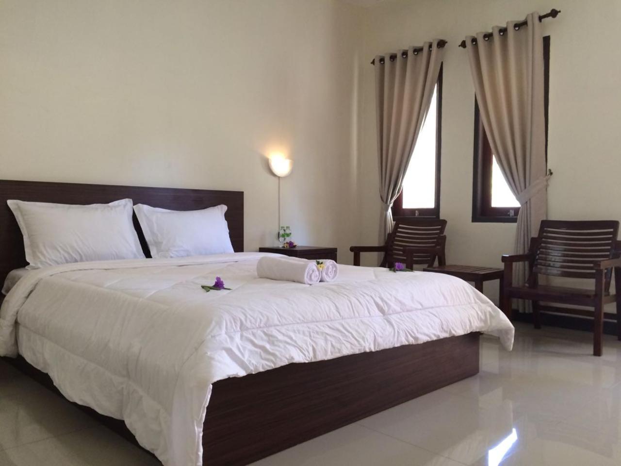 D'Batur Hotel Senggigi Exteriör bild