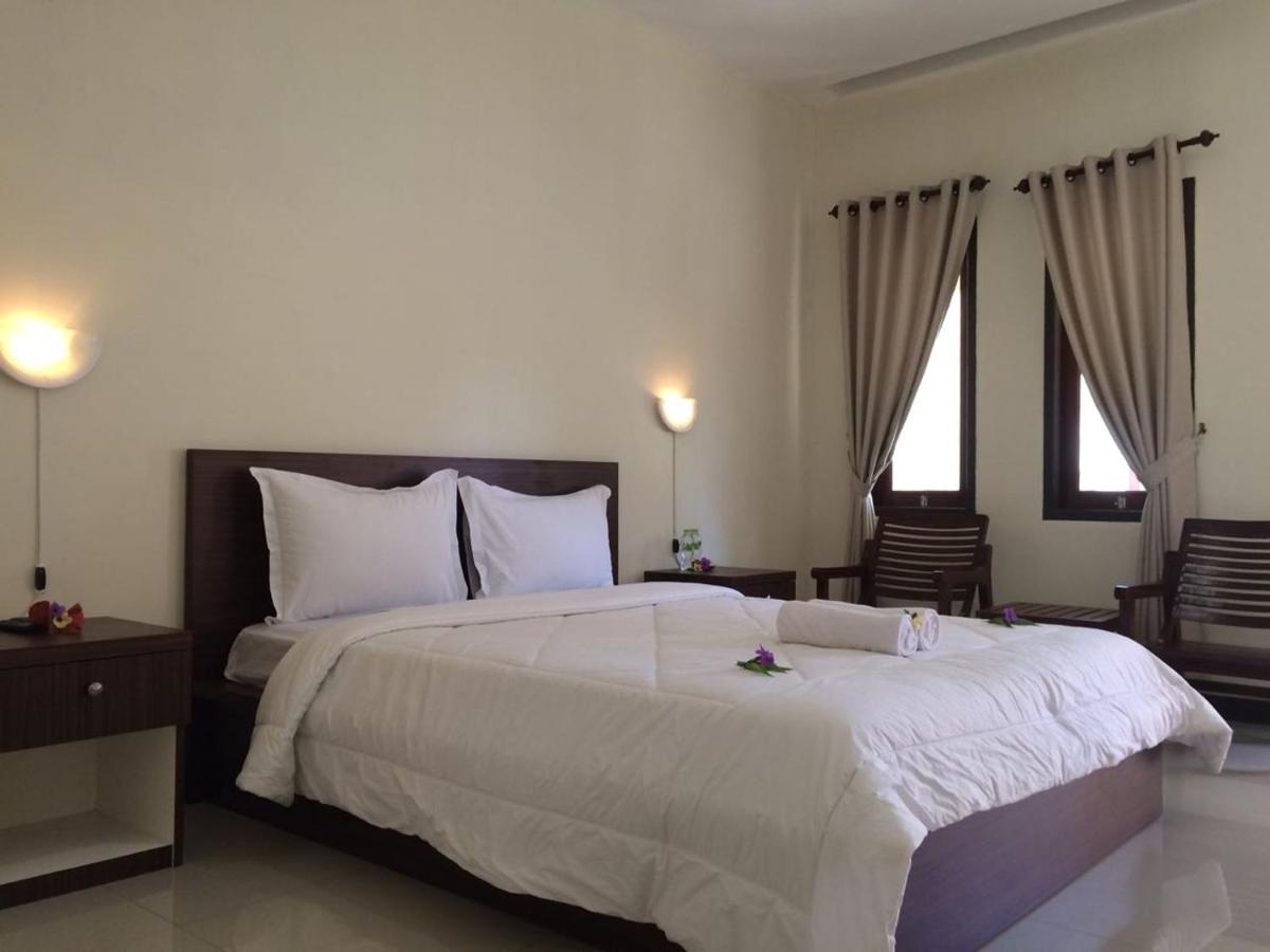 D'Batur Hotel Senggigi Exteriör bild