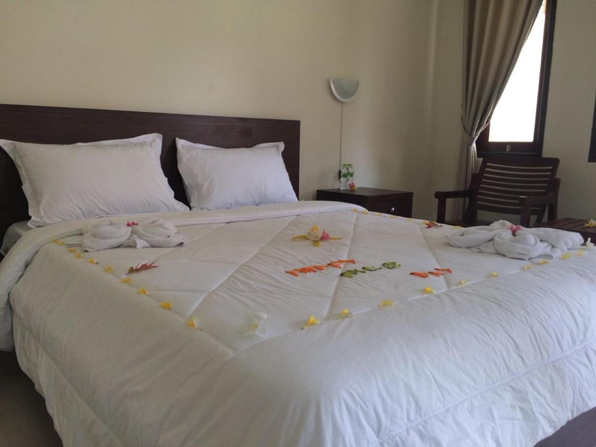 D'Batur Hotel Senggigi Exteriör bild