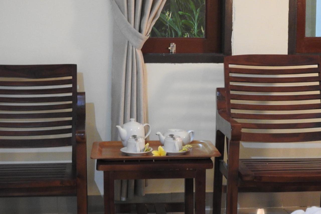 D'Batur Hotel Senggigi Exteriör bild
