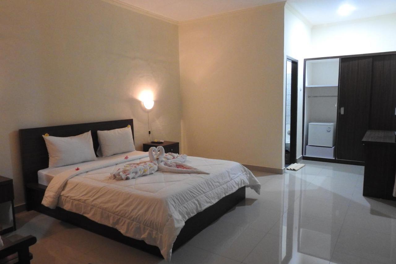 D'Batur Hotel Senggigi Exteriör bild