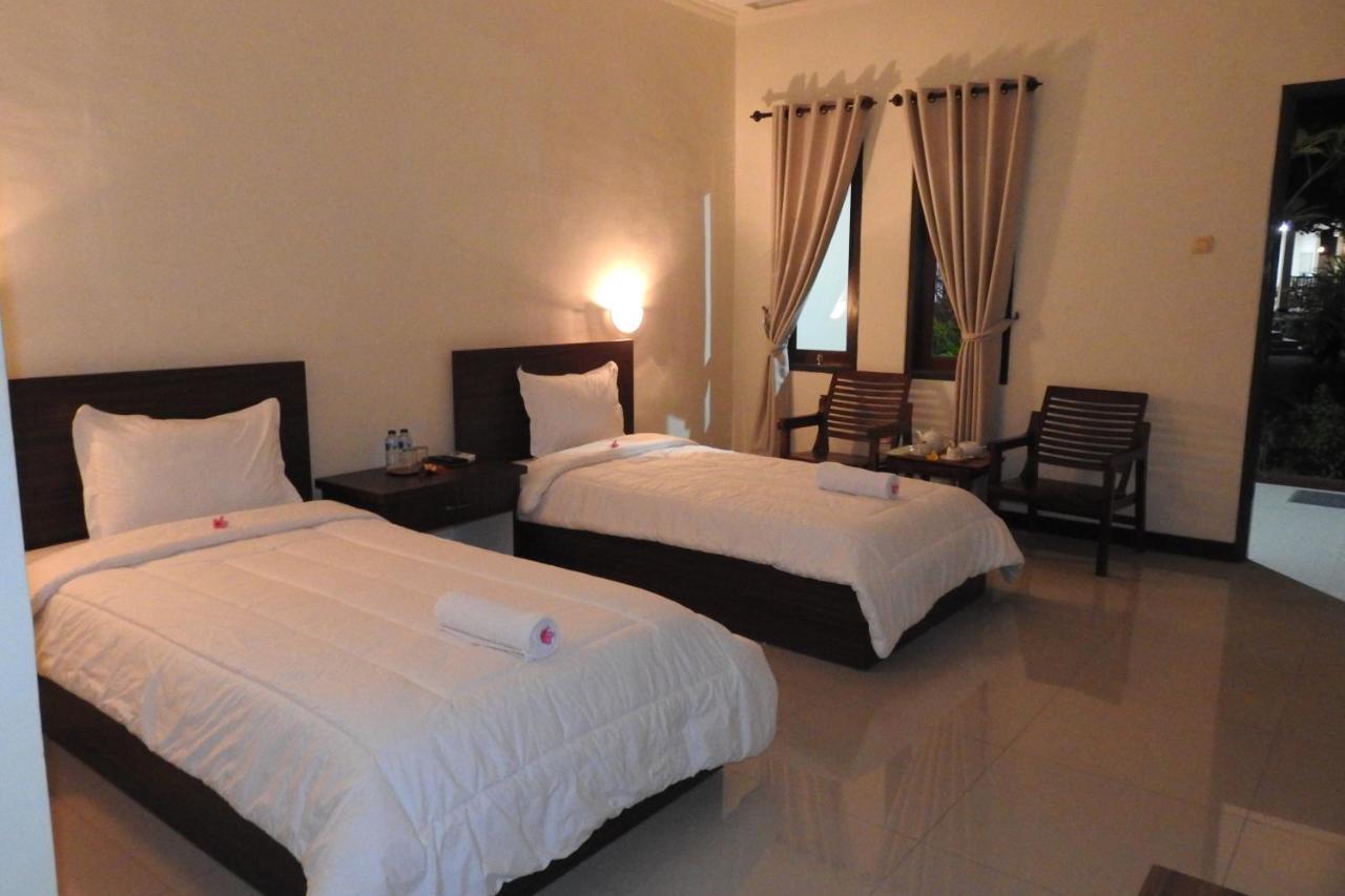 D'Batur Hotel Senggigi Exteriör bild
